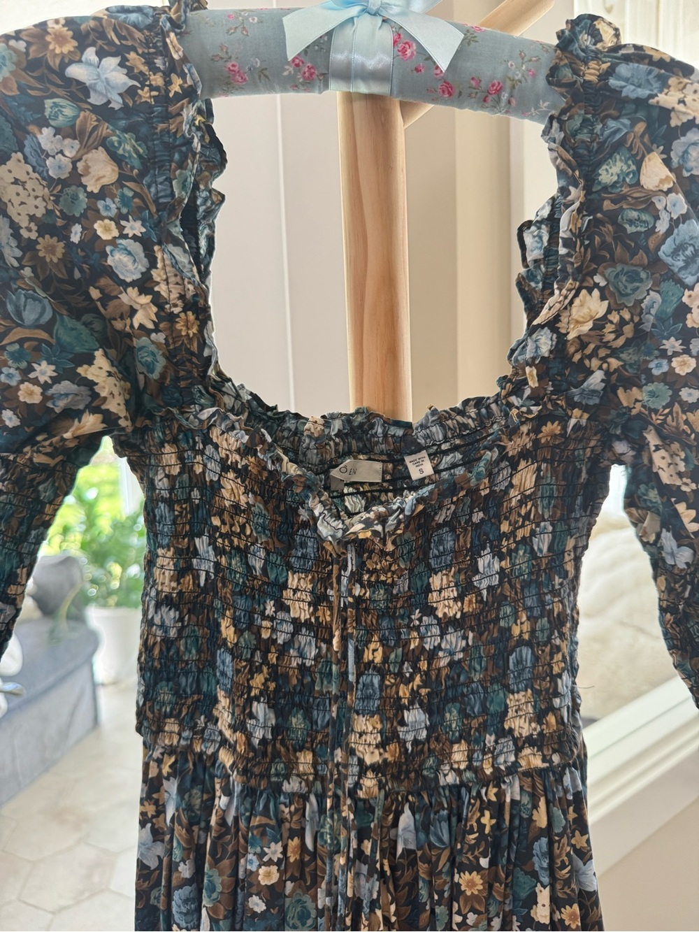DÔEN Floral Smocked Maxi Dress Small Blue Puff Sleeve Cottagecore - Picture 3 of 5